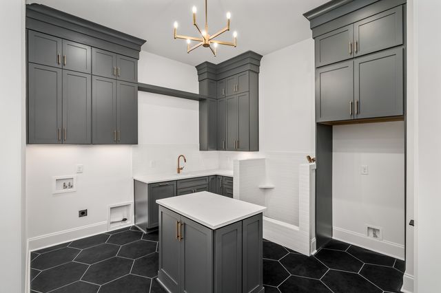 8110 Turning Point Drive, Brentwood, TN 37027