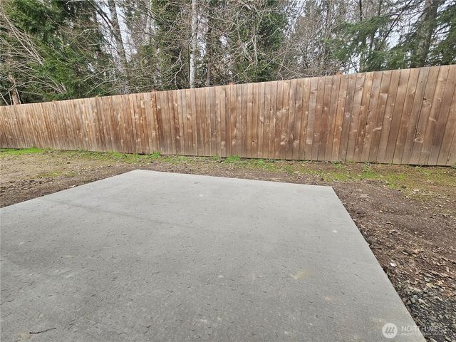 16 Pebble Creek Court, Elma, WA 98541