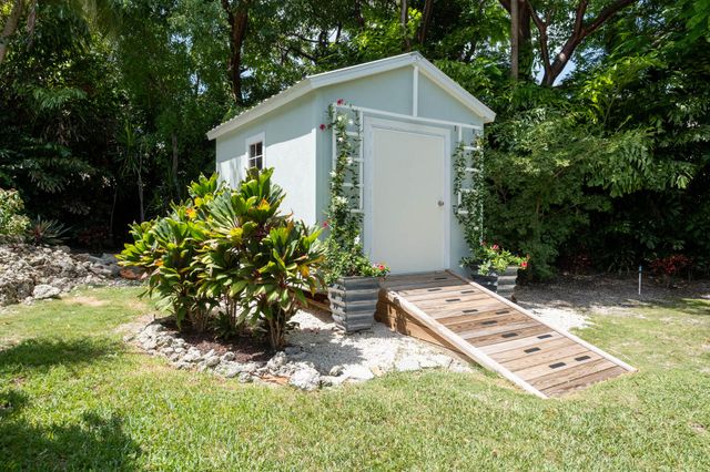 130 Pippin Drive, Plantation Key, FL 33036