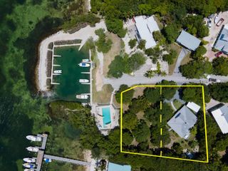 130 Pippin Drive, Plantation Key, FL 33036