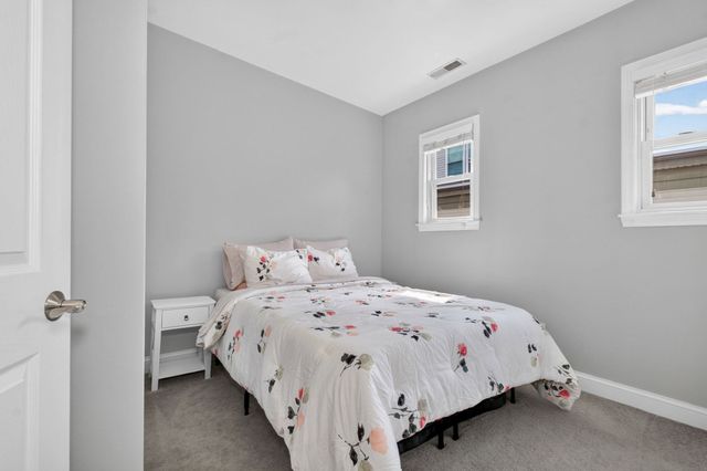 995 Dorchester Ave 3, Boston, MA 02125