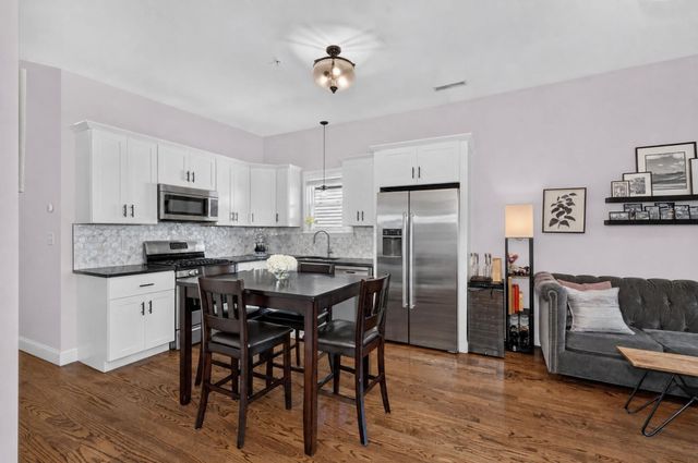 995 Dorchester Ave 3, Boston, MA 02125