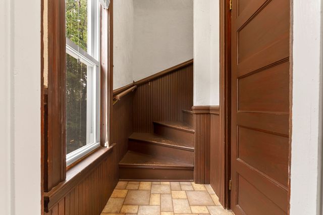 33 Dunlap Street 2, Salem, MA 01970