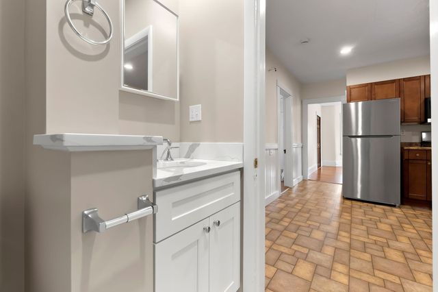 33 Dunlap Street 2, Salem, MA 01970