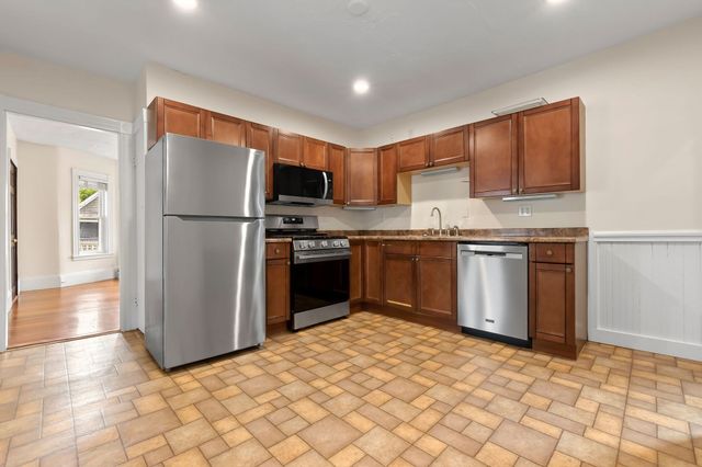 33 Dunlap Street 2, Salem, MA 01970