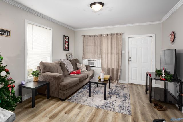 1101 W Montgomery Avenue, Sheffield, AL 35660