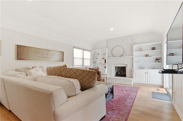 7230 Goodman Street, Overland Park, KS 66204