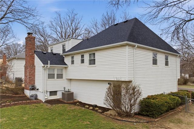 7230 Goodman Street, Overland Park, KS 66204