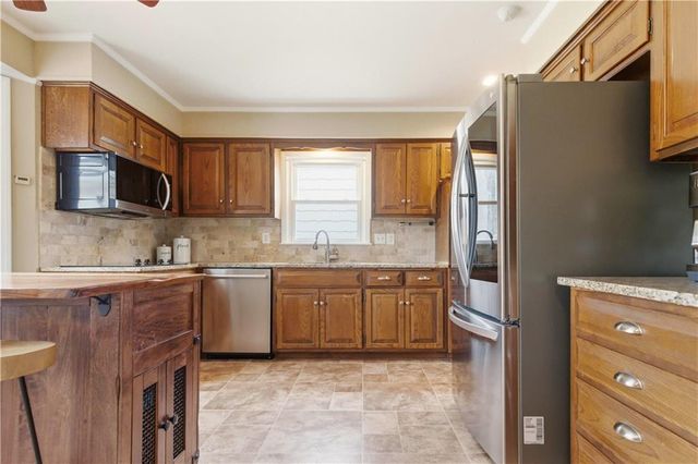 7230 Goodman Street, Overland Park, KS 66204