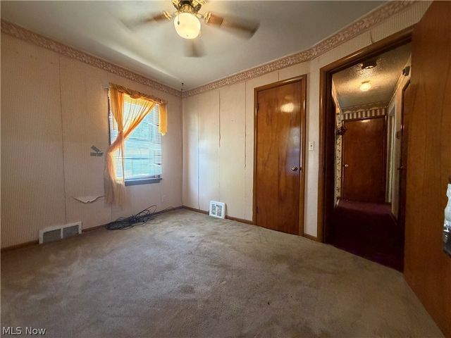 2544 Gilbert Avenue NE, Canton, OH 44705