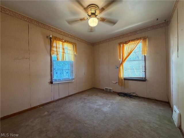 2544 Gilbert Avenue NE, Canton, OH 44705