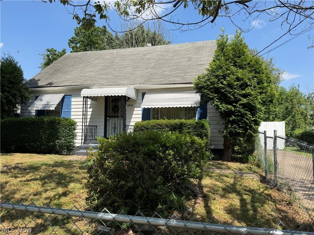 2544 Gilbert Avenue NE, Canton, OH 44705
