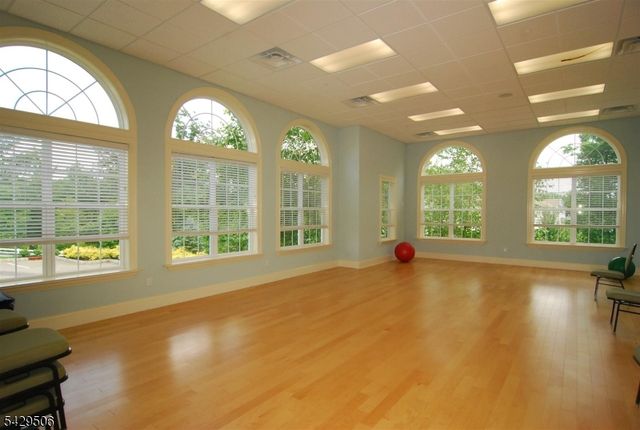 7210 Polk Dr, Rockaway Twp., NJ 07866