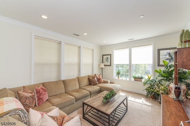 7210 Polk Dr, Rockaway Twp., NJ 07866
