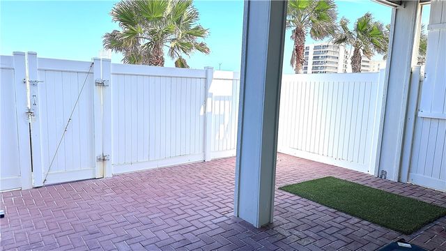 14901 Windward Dr 104, Corpus Christi, TX 78418