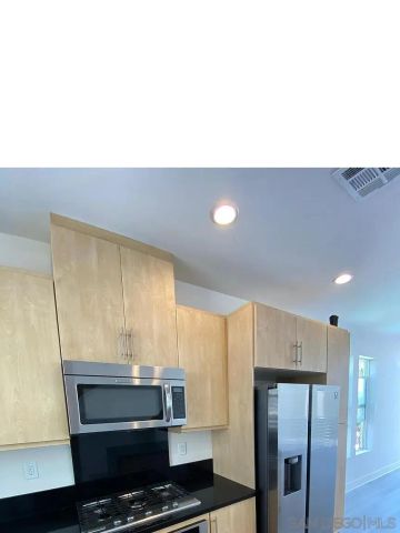 7829 Stylus, San Diego, CA 92108