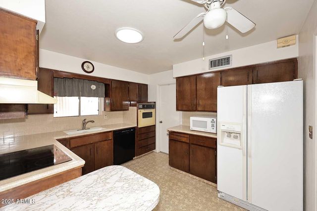 5807 E ADOBE Road, Mesa, AZ 85205