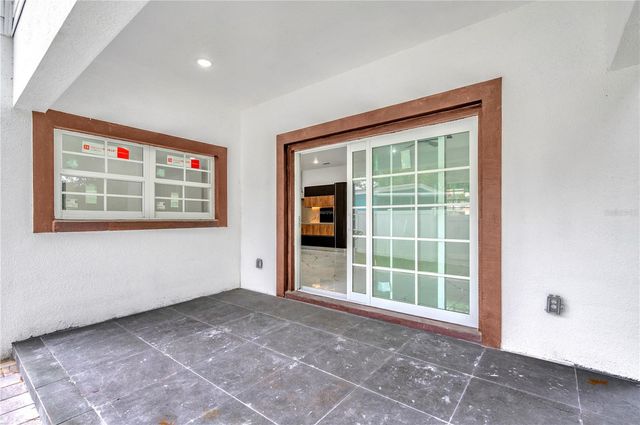1105 CONANT AVENUE, Safety Harbor, FL 34695