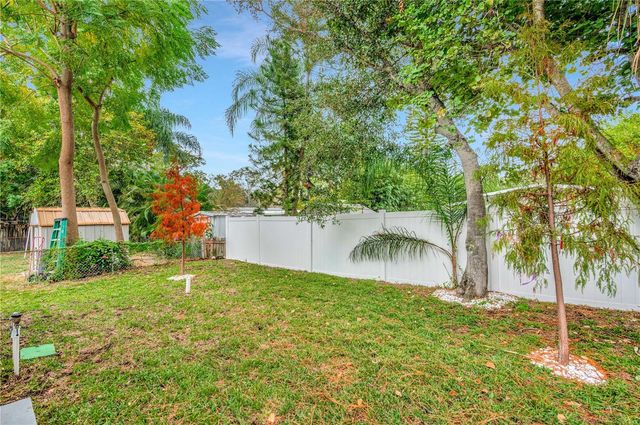 1105 CONANT AVENUE, Safety Harbor, FL 34695