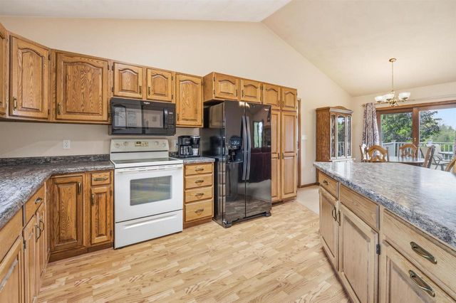 N197 ARROWHEAD ROAD, Fremont, WI 54940