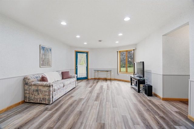 N197 ARROWHEAD ROAD, Fremont, WI 54940