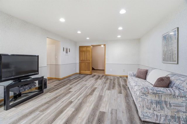 N197 ARROWHEAD ROAD, Fremont, WI 54940
