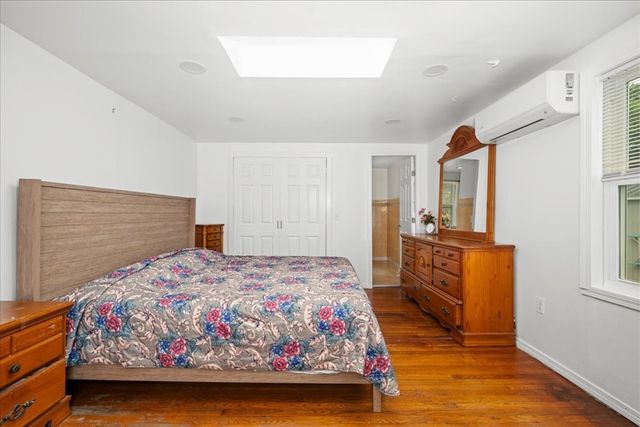6 Oakwood Ave, Auburn, MA 01501