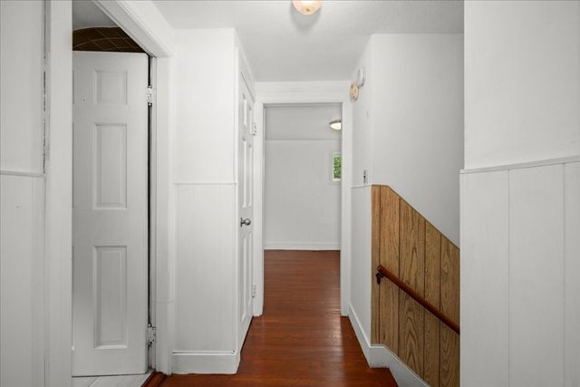 6 Oakwood Ave, Auburn, MA 01501