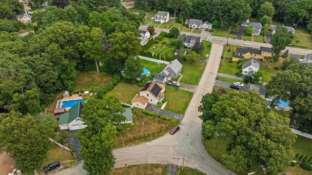 6 Oakwood Ave, Auburn, MA 01501