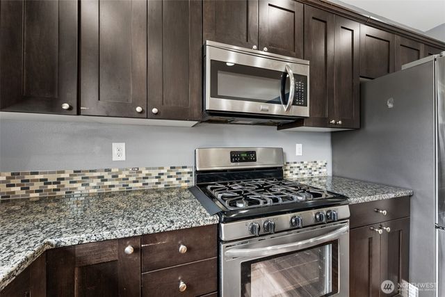 8022 175th Street Ct E, Puyallup, WA 98375