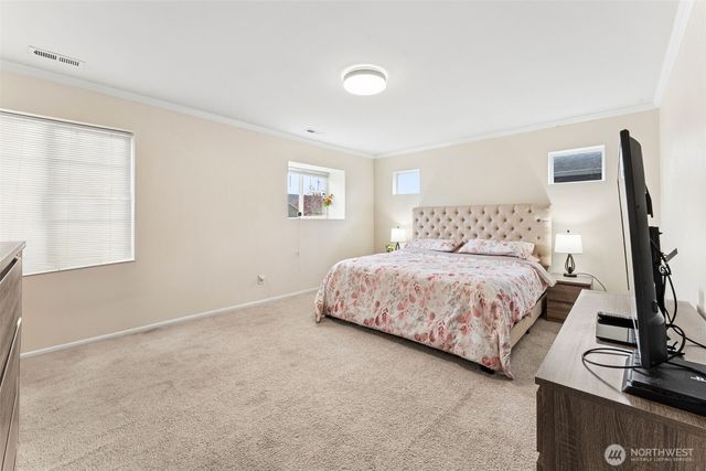 8022 175th Street Ct E, Puyallup, WA 98375