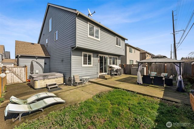 8022 175th Street Ct E, Puyallup, WA 98375