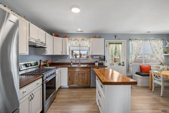 780 MARIE ST, Hermosa, SD 57744