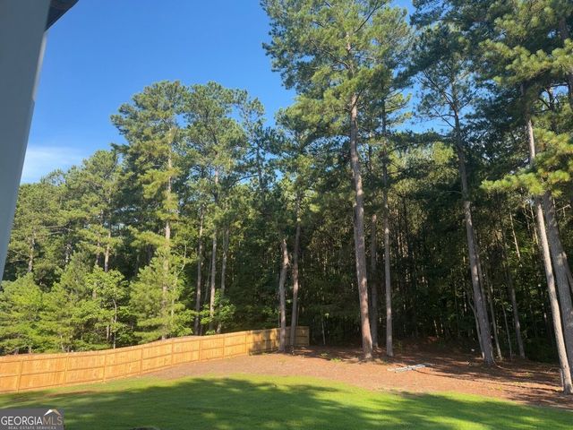 834 Winding Grove Lane, Loganville, GA 30052