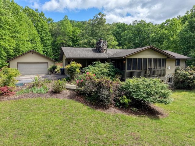 847 Deer Hill Road, Murphy, NC 28906