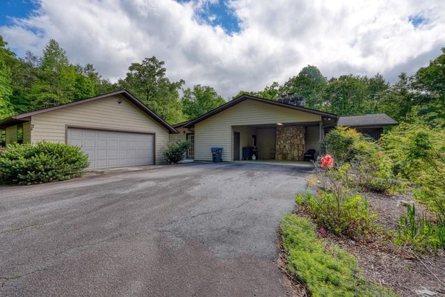 847 Deer Hill Road, Murphy, NC 28906
