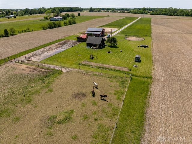 3287 Idle Road, St Paris, OH 43072