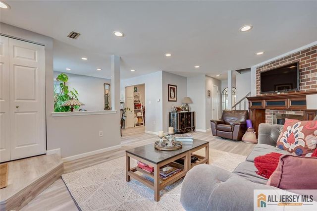 46 Covington Court 46, East Brunswick, NJ 08816
