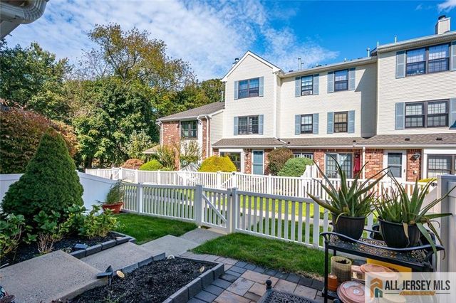 46 Covington Court 46, East Brunswick, NJ 08816