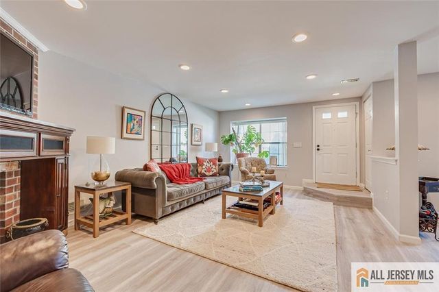 46 Covington Court 46, East Brunswick, NJ 08816