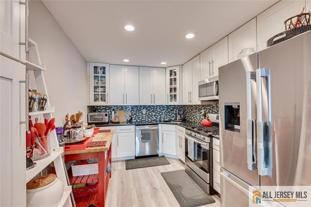 46 Covington Court 46, East Brunswick, NJ 08816