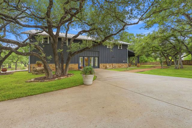 1550 Trebled Waters TRL, Driftwood, TX 78619
