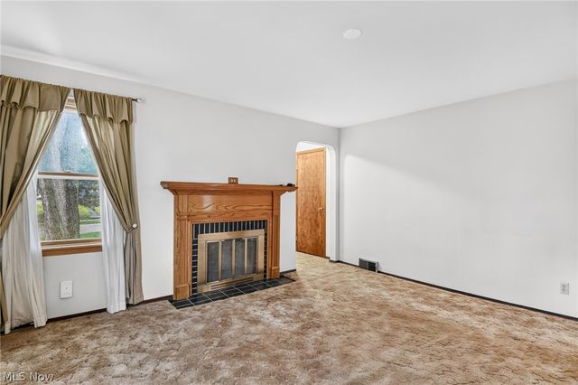 2196 Renwick Drive, Poland, OH 44514