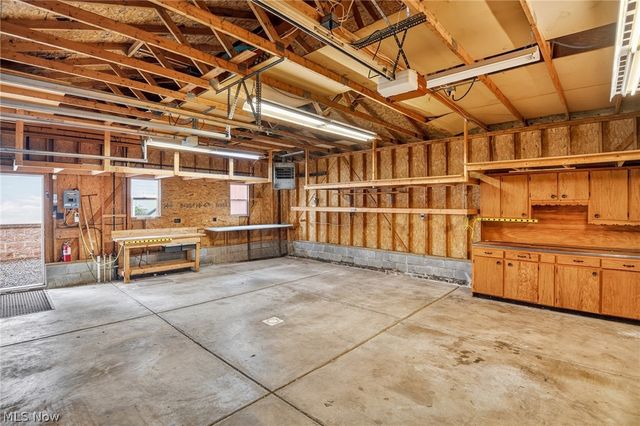 2196 Renwick Drive, Poland, OH 44514
