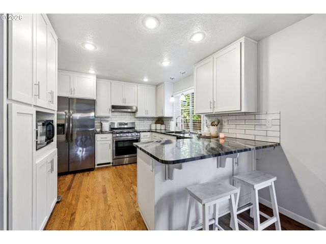 4063 Ne 11TH Way, Gresham, OR 97030