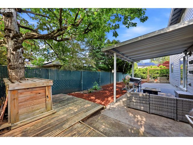 4063 Ne 11TH Way, Gresham, OR 97030