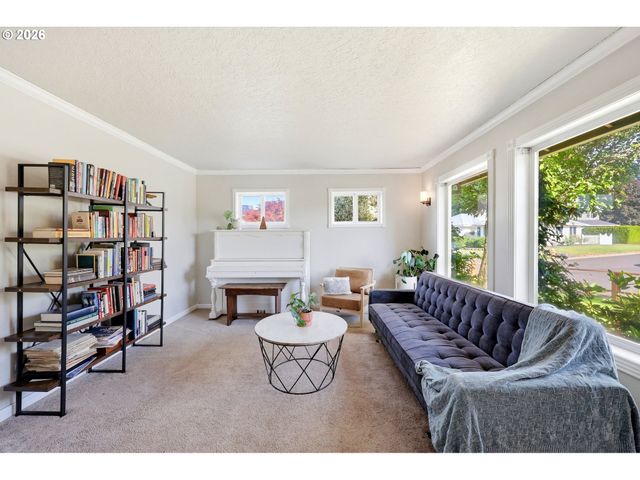 4063 Ne 11TH Way, Gresham, OR 97030