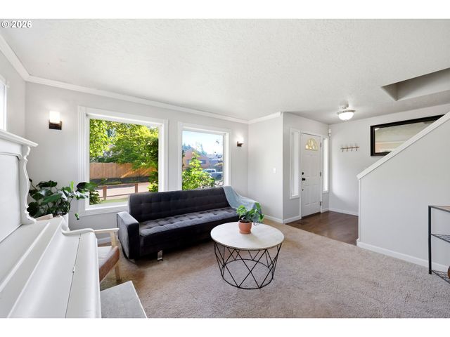 4063 Ne 11TH Way, Gresham, OR 97030