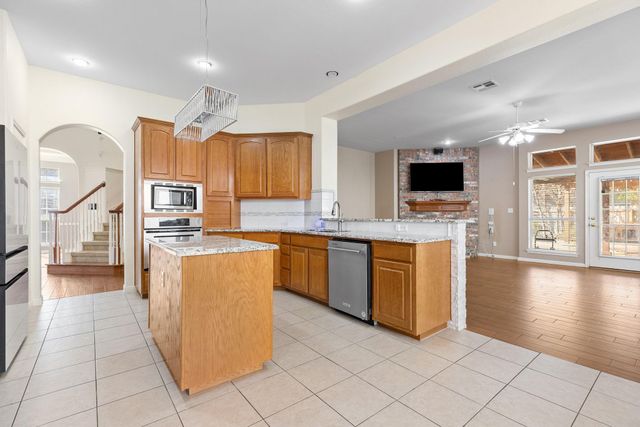 2944 Clinton PL, Round Rock, TX 78665