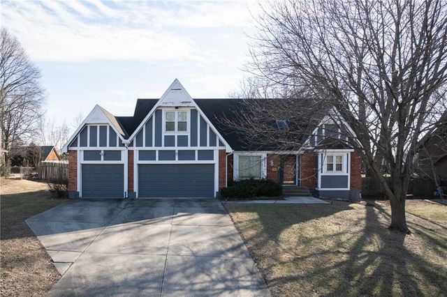 601 E 107th Terrace, Kansas City, MO 64114